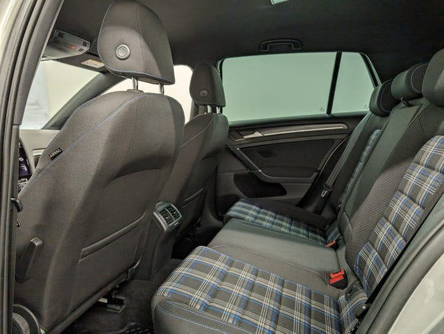 2019 VOLKSWAGEN GOLF - 41