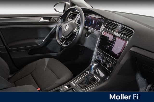 2019 VOLKSWAGEN GOLF - 23