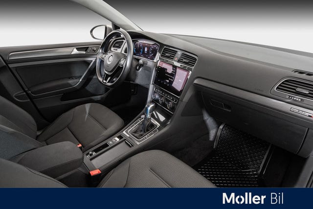 2019 VOLKSWAGEN GOLF - 24