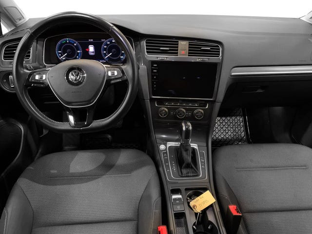 2019 VOLKSWAGEN GOLF - 8