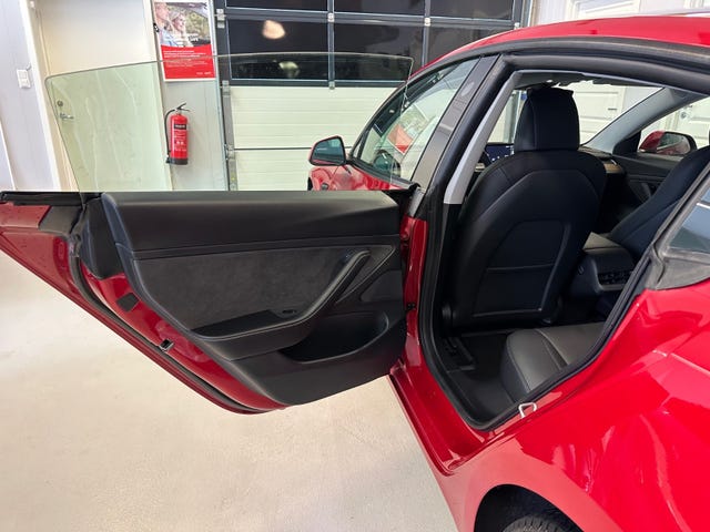 2021 TESLA MODEL 3 - 23