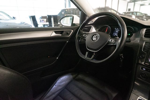 2015 VOLKSWAGEN GOLF - 10