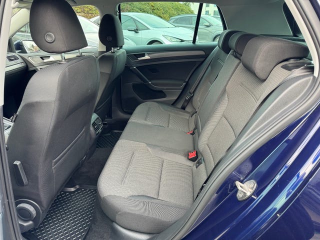 2019 VOLKSWAGEN GOLF - 11