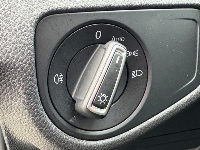 2019 VOLKSWAGEN GOLF - 20
