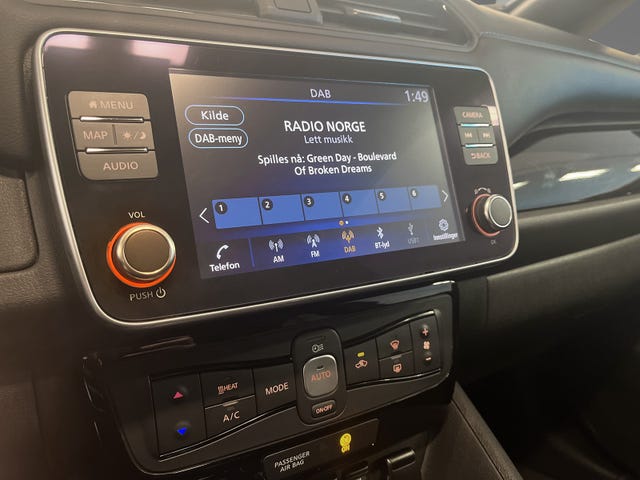 2021 NISSAN LEAF - 11