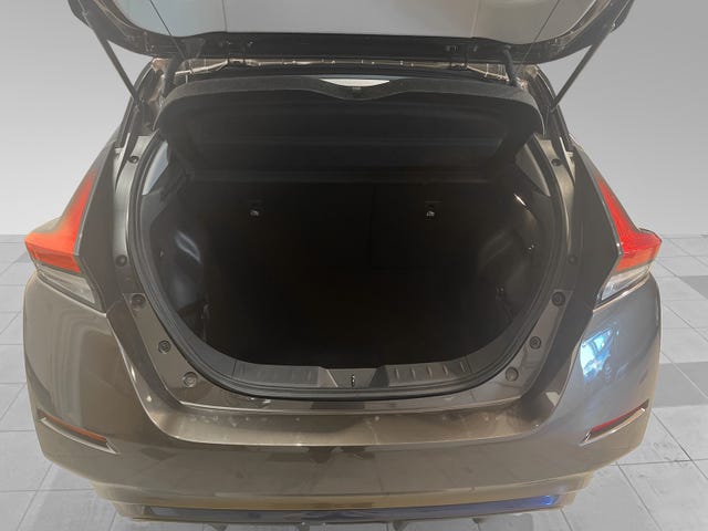 2021 NISSAN LEAF - 9