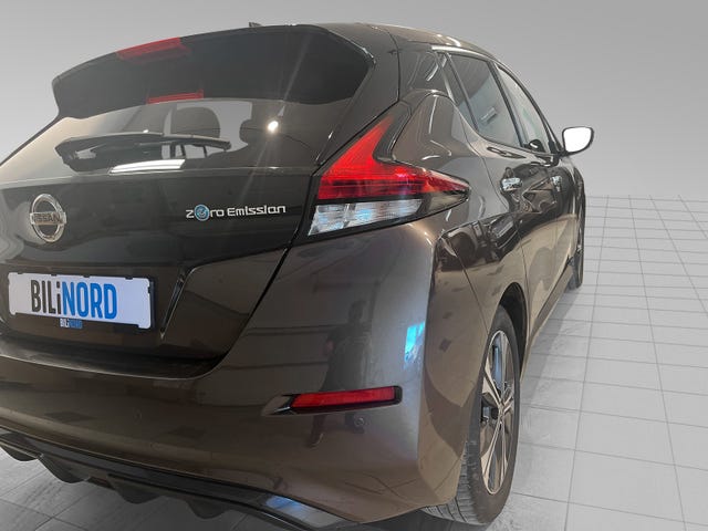 2021 NISSAN LEAF - 7