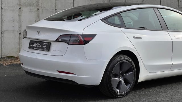 LRW3E7EB3MC411850 2021 TESLA MODEL 3-5