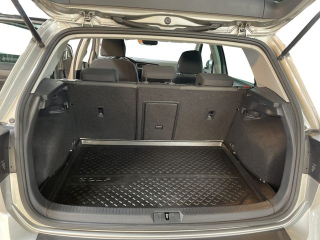 2019 VOLKSWAGEN GOLF - 9