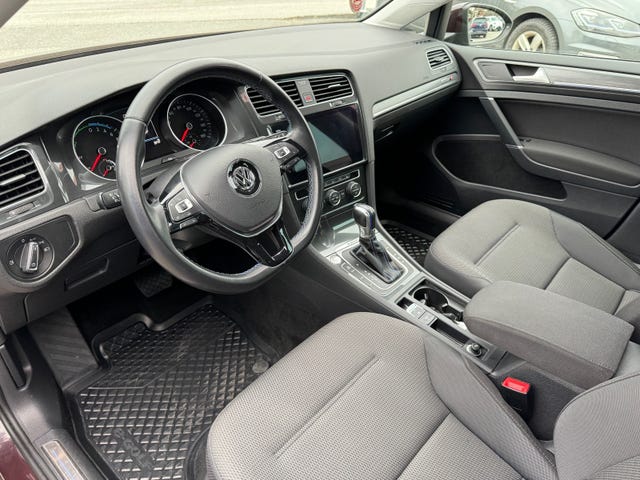 2018 VOLKSWAGEN GOLF - 8