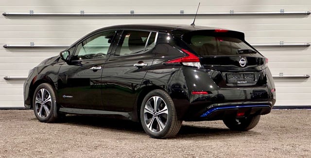 SJNFAAZE1U0017227 2018 NISSAN LEAF-3