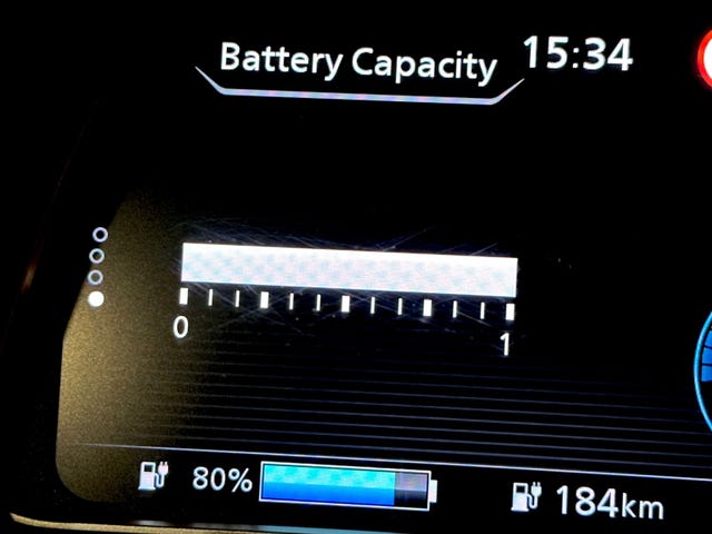2018 NISSAN LEAF - 18