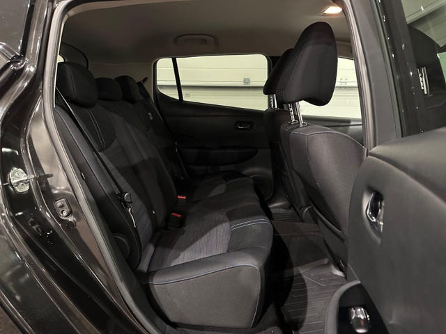 2018 NISSAN LEAF - 10