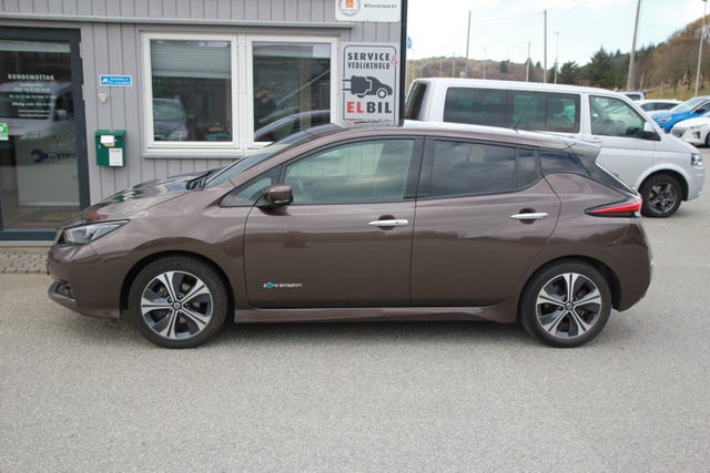SJNFAAZE1U0008519 2018 NISSAN LEAF-2