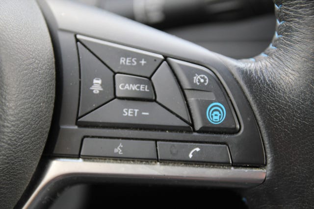2018 NISSAN LEAF - 17