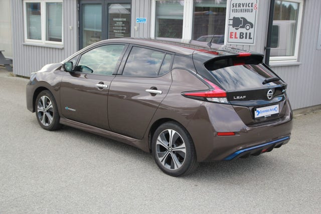 SJNFAAZE1U0008519 2018 NISSAN LEAF-3