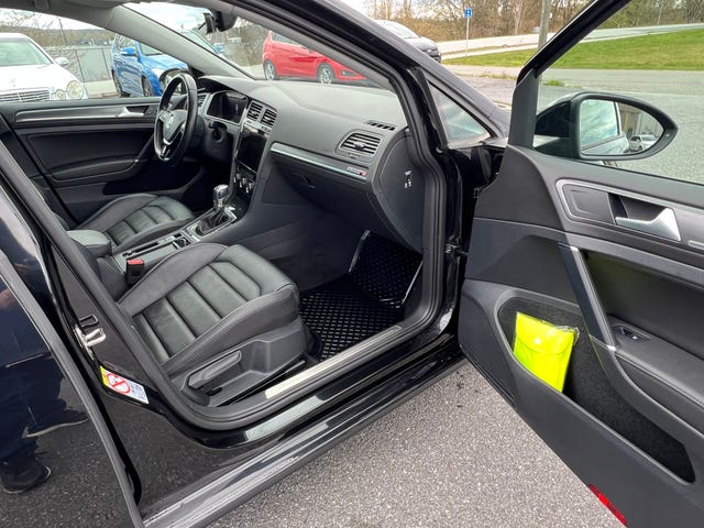 2018 VOLKSWAGEN GOLF - 9