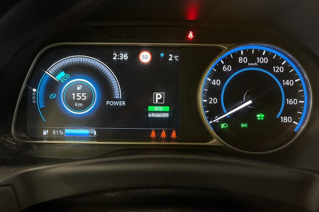 2021 NISSAN LEAF - 12