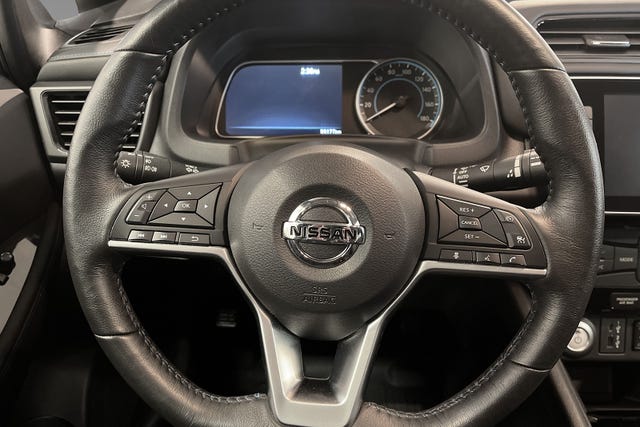 2021 NISSAN LEAF - 11