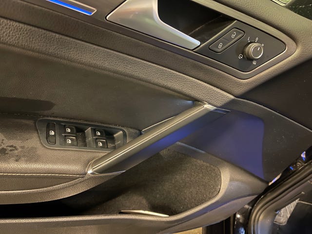 2018 VOLKSWAGEN GOLF - 19