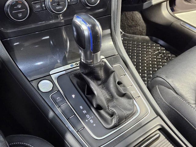 2019 VOLKSWAGEN GOLF - 11