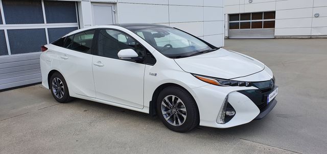 2018 TOYOTA PRIUS PLUG-IN HYBRID - 3