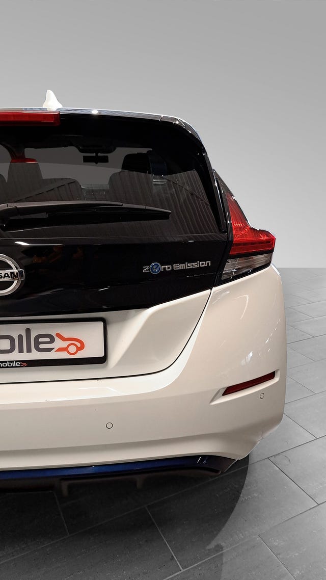 2021 NISSAN LEAF - 9
