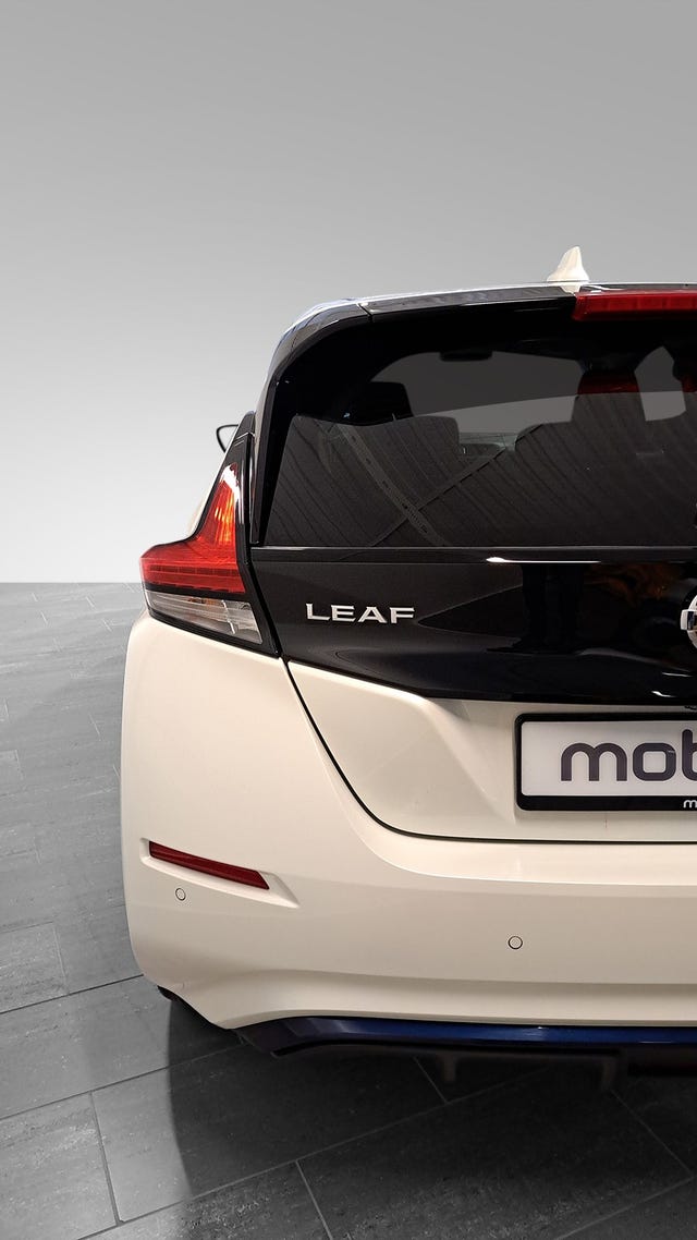 2021 NISSAN LEAF - 8