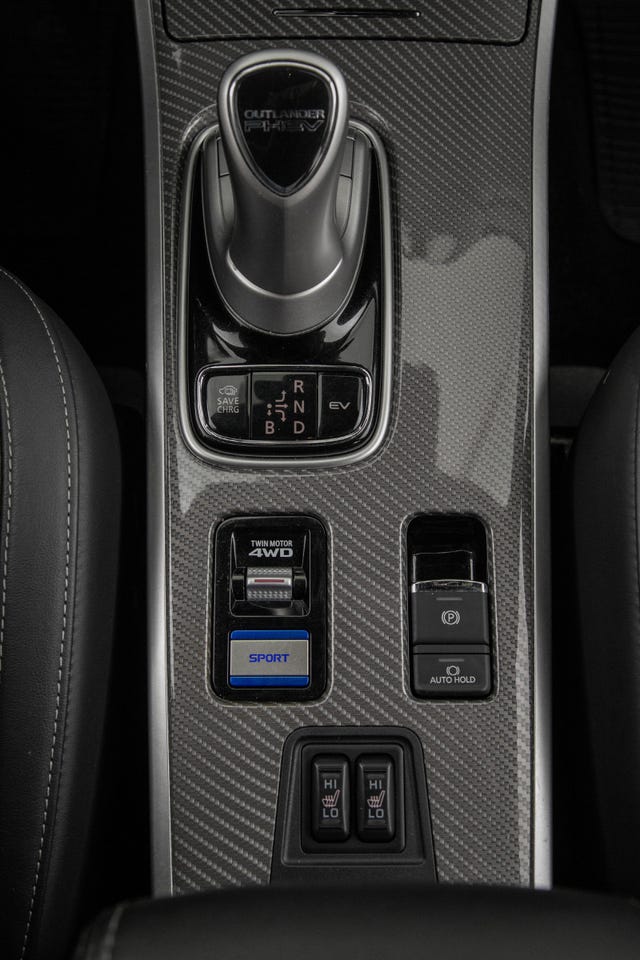 2020 MITSUBISHI OUTLANDER - 19