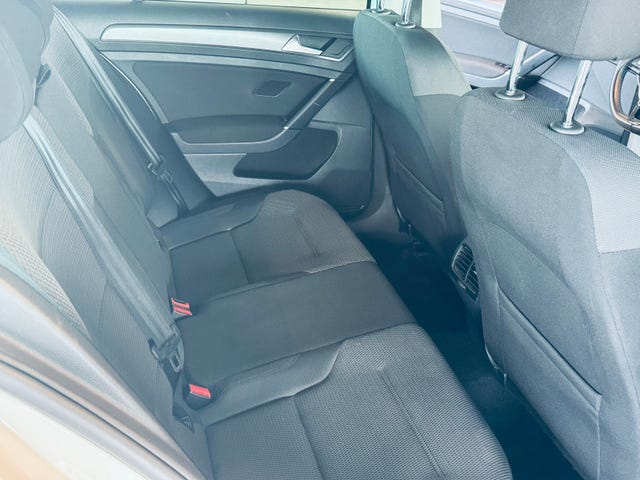 2018 VOLKSWAGEN GOLF - 10