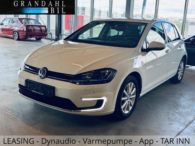 WVWZZZAUZJW901144 2018 VOLKSWAGEN GOLF-0