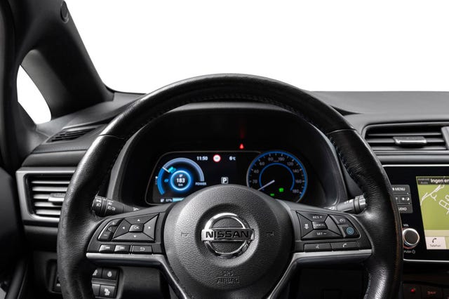 2021 NISSAN LEAF - 11