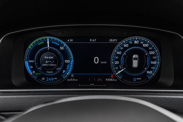 2018 VOLKSWAGEN GOLF - 11