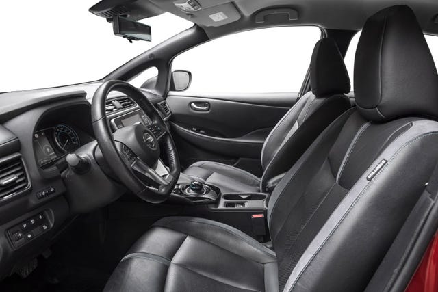 2021 NISSAN LEAF - 9