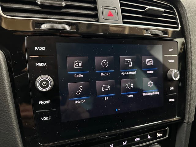 2019 VOLKSWAGEN GOLF - 16
