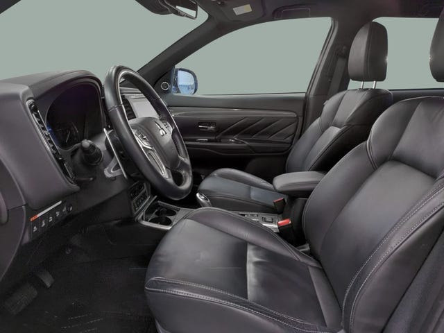 2020 MITSUBISHI OUTLANDER - 10