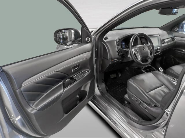 2020 MITSUBISHI OUTLANDER - 9