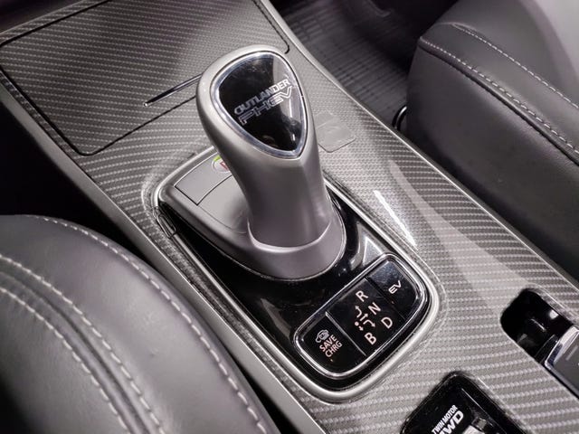 2020 MITSUBISHI OUTLANDER - 22
