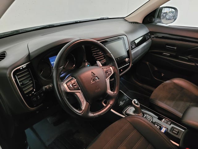 2020 MITSUBISHI OUTLANDER - 12