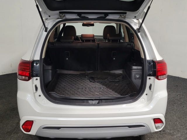 2020 MITSUBISHI OUTLANDER - 9