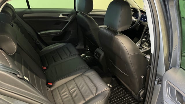 2019 VOLKSWAGEN GOLF - 14