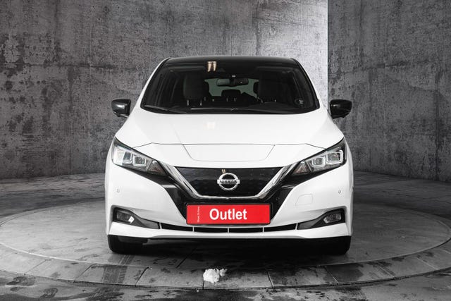 SJNFAAZE1U0025427 2018 NISSAN LEAF-1