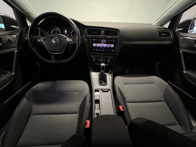 2018 VOLKSWAGEN GOLF - 10