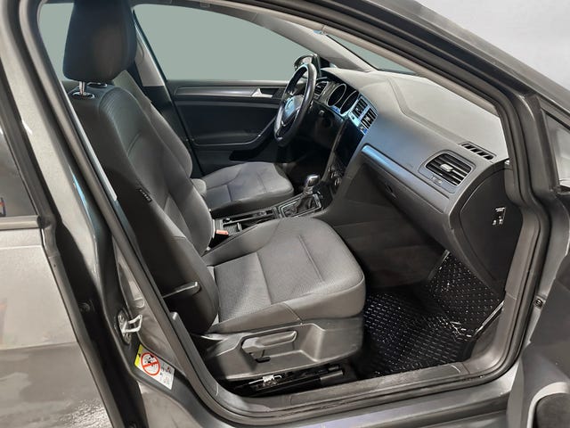 2019 VOLKSWAGEN GOLF - 23