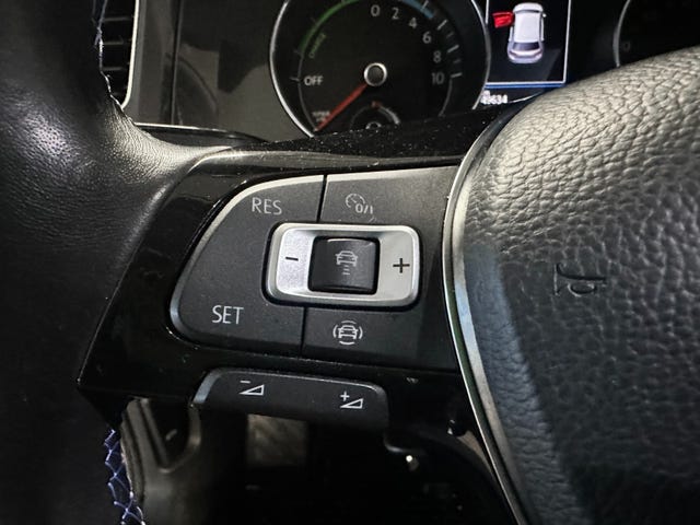 2019 VOLKSWAGEN GOLF - 14