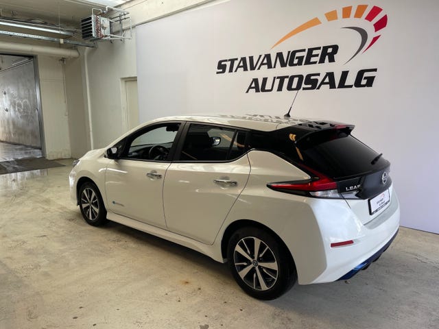 SJNFAAZE1U0025180 2018 NISSAN LEAF-4