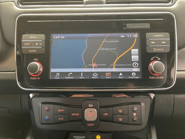 2018 NISSAN LEAF - 15