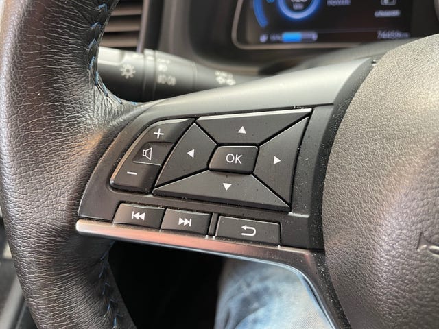 2018 NISSAN LEAF - 22