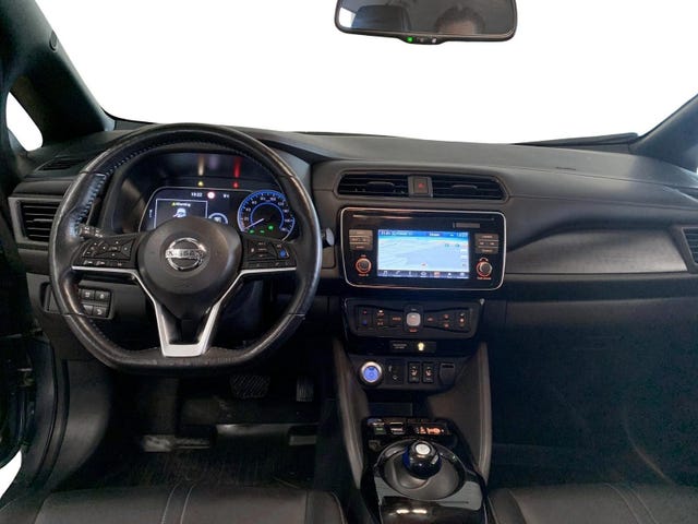 SJNFAAZE1U0042220 2018 NISSAN LEAF-5