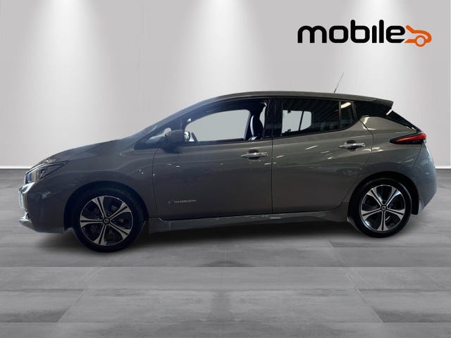 2018 NISSAN LEAF - 19